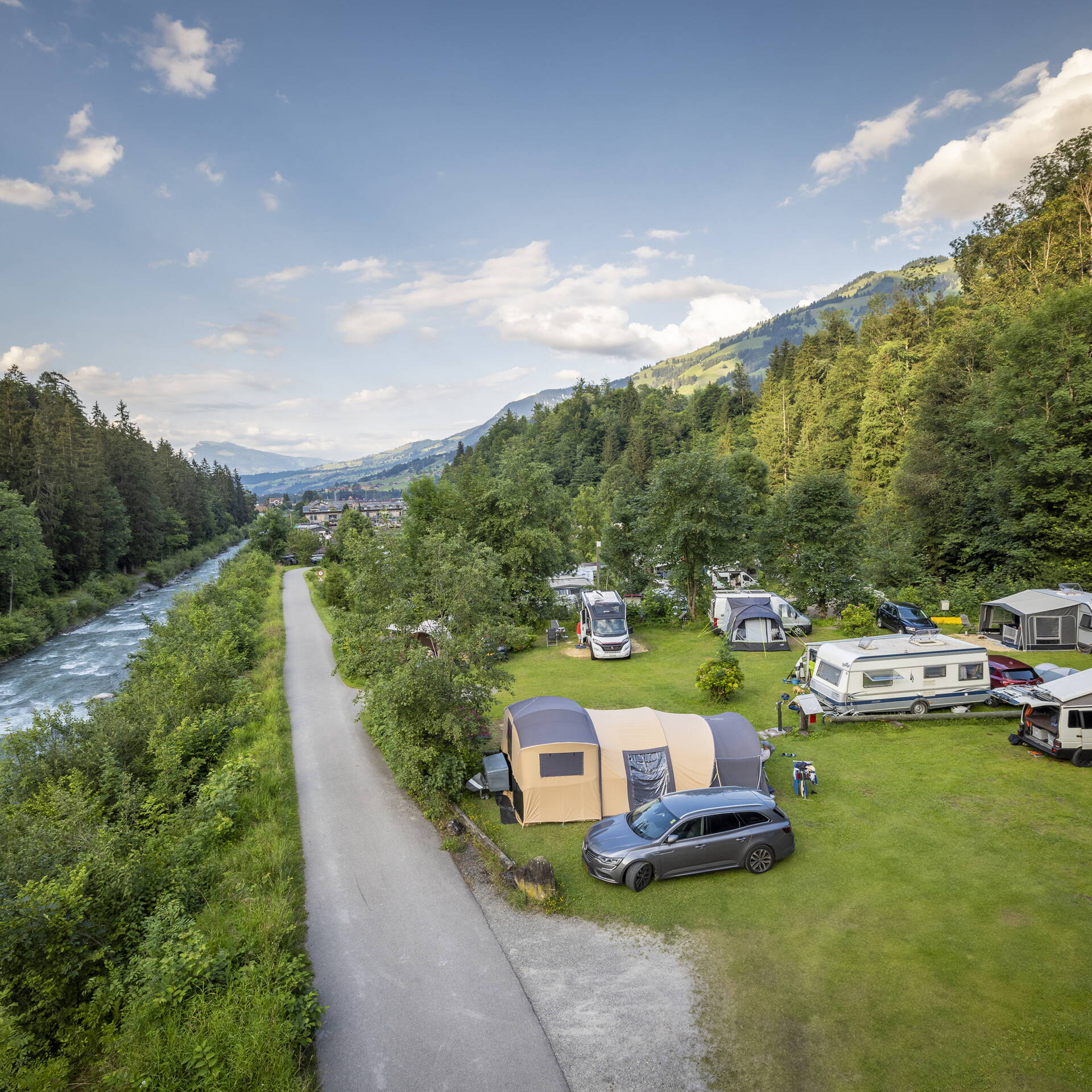 Standardparzelle Camping Grassi Frutigen Standardparzelle