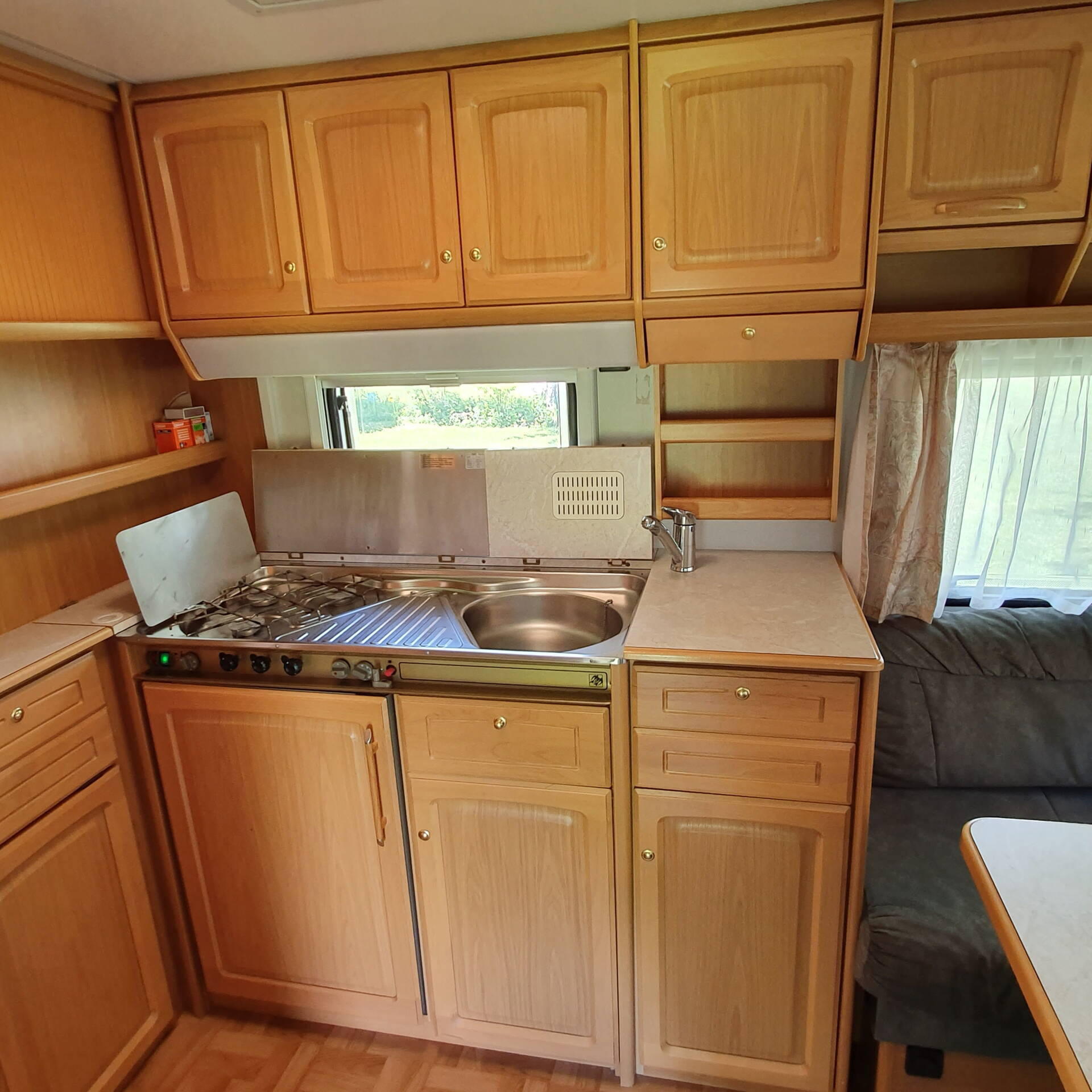 Mietwohnwagen Camping Grassi Frutigen Wohnwagen Mäggiseren